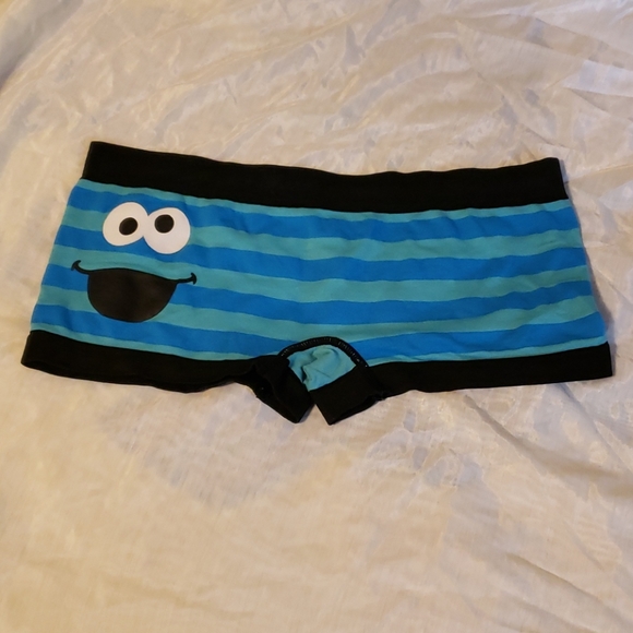 Cookie Monster Boy Shorts Sz M - Picture 1 of 4